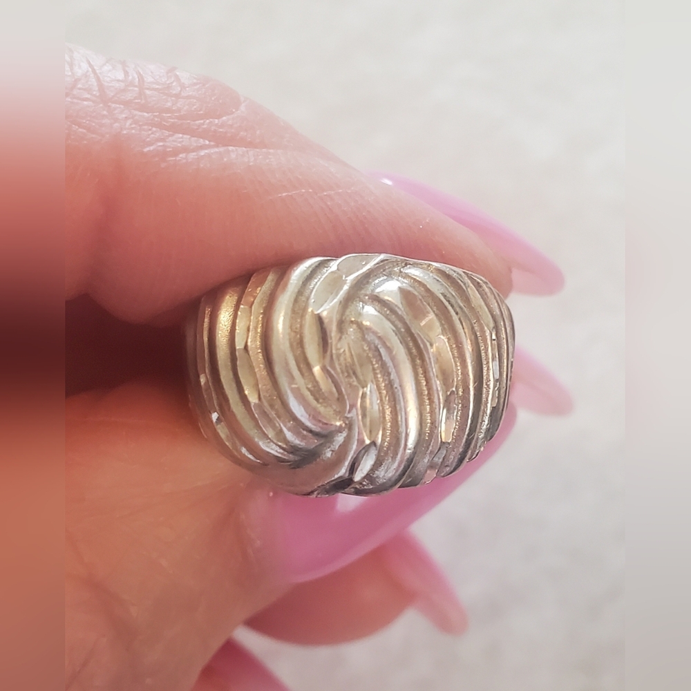 .925 Silver Textured Dome Ring Size 6